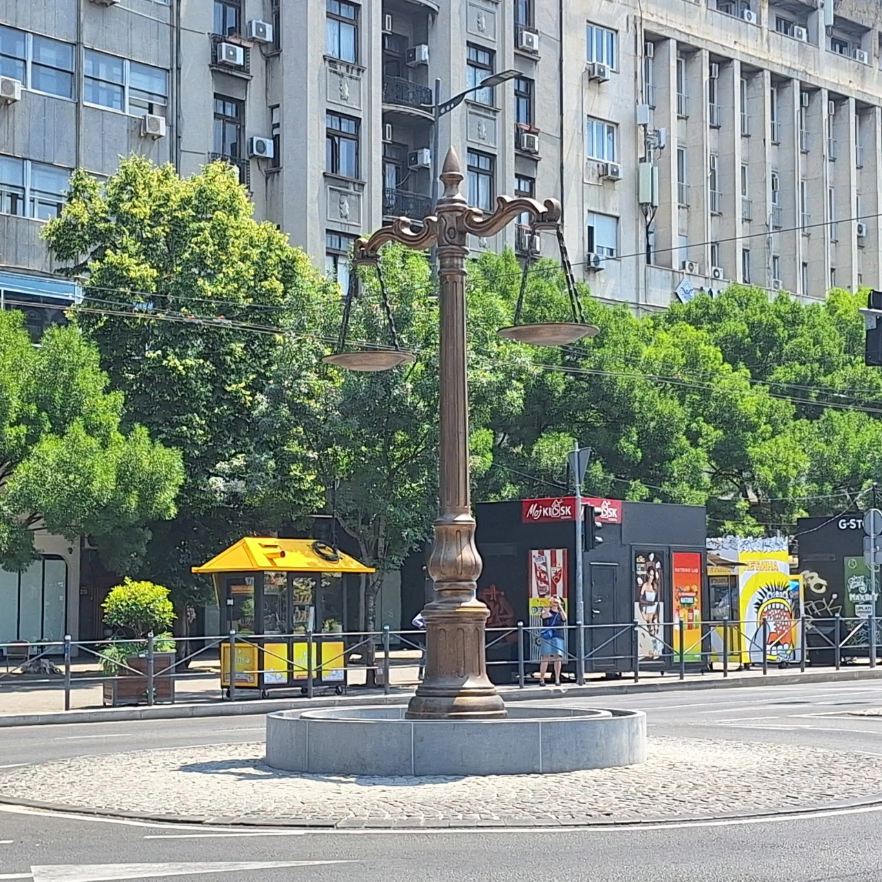 Kako izgleda novi spomenik na Terazijama? (FOTO GALERIJA)