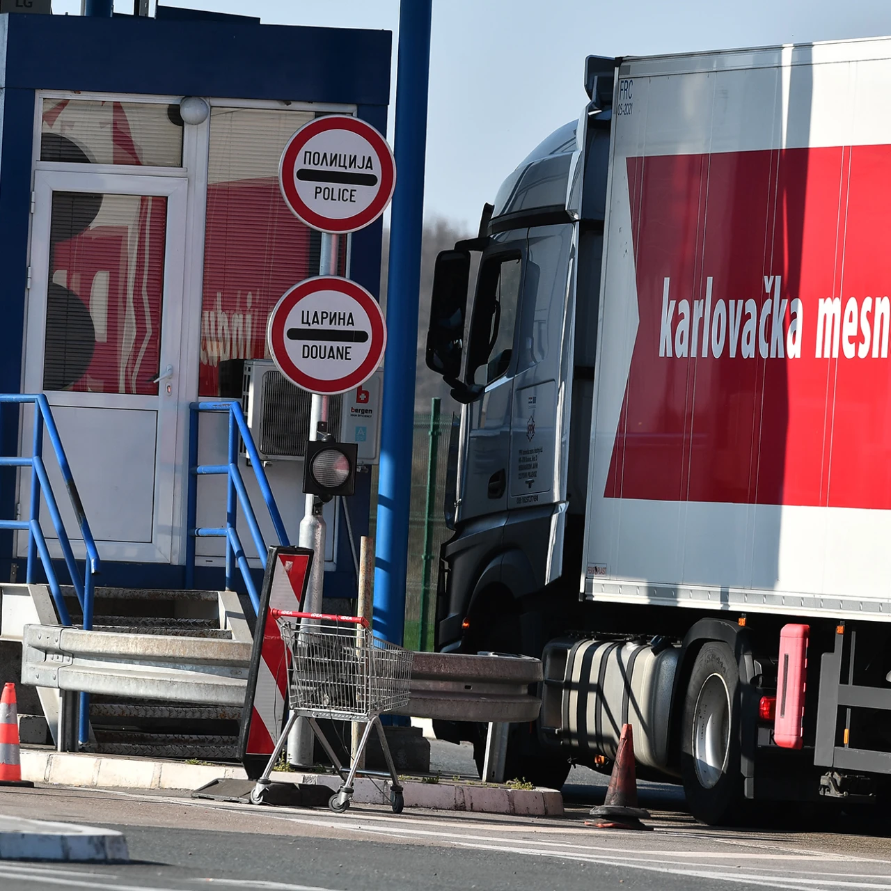 Evropski komesar za unutrašnje poslove i migracije: EU i zemlje Zapadnog Balkana da se dogovore o dugoročnim vizama za profesionalne vozače, ETIAS nema rok kada će da počne