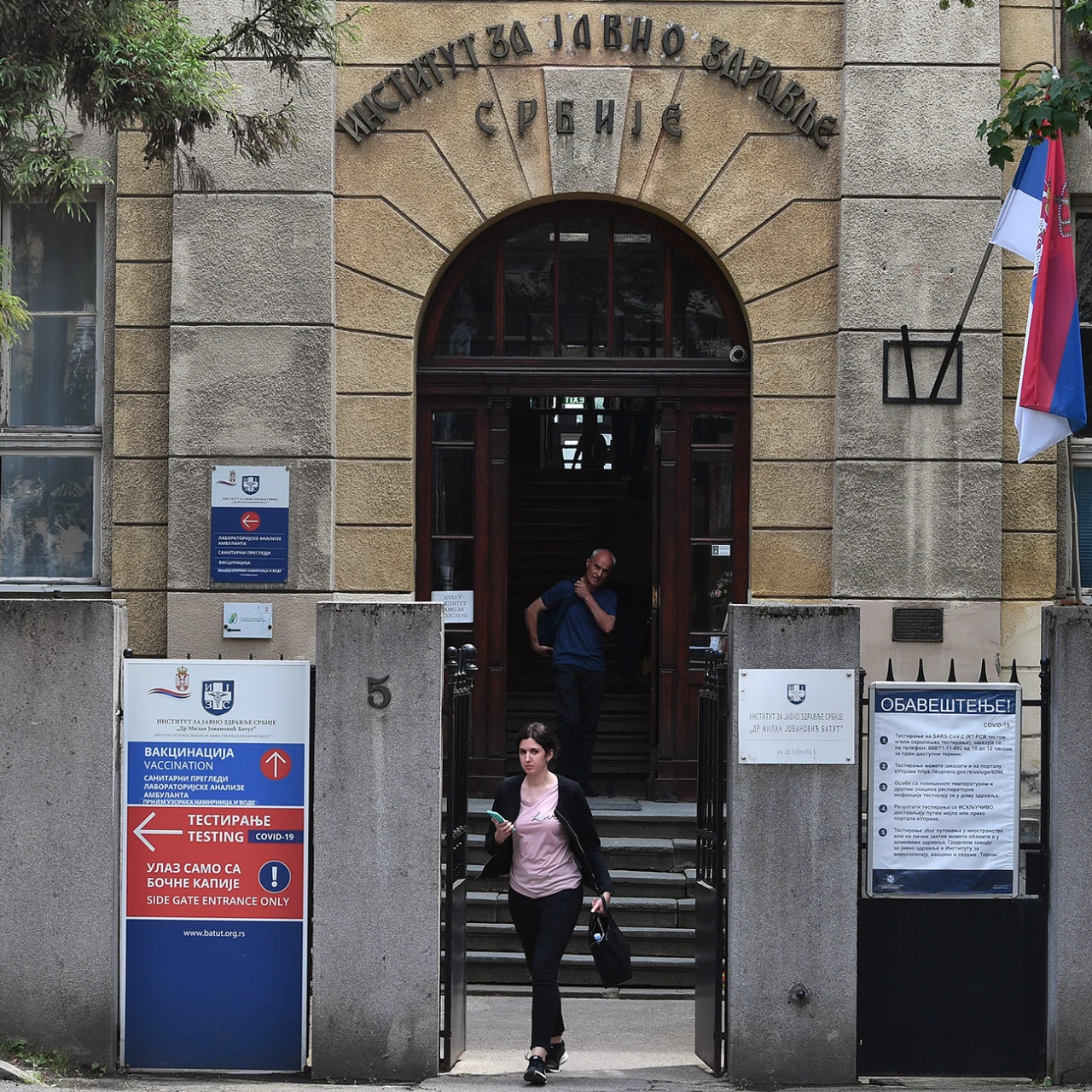 Batut objavio savete za ishranu tokom leta: Važno unositi dovoljno vode i sveže namirnice