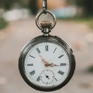 U nedelju počinje zimsko računanje vremena, kazaljke se pomeraju za jedan sat unazad
