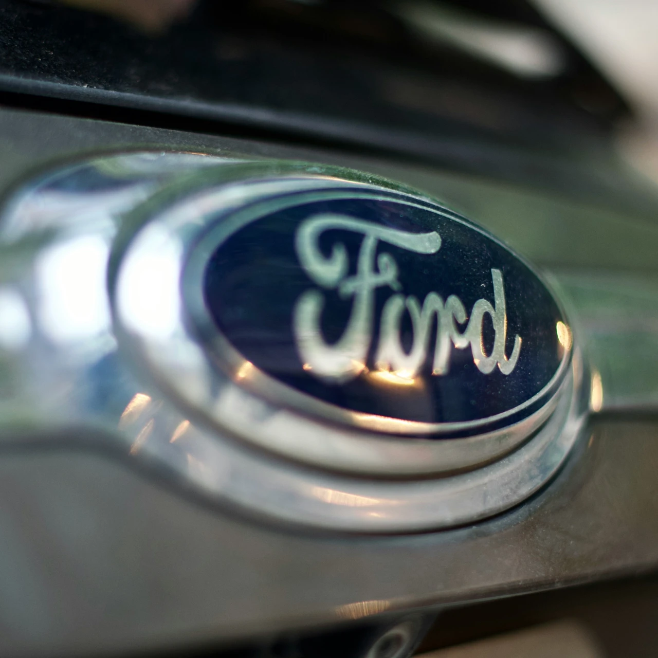 Nakon neuspeha AI sistema, Ford ponovo angažovao stotine iskusnih inženjera