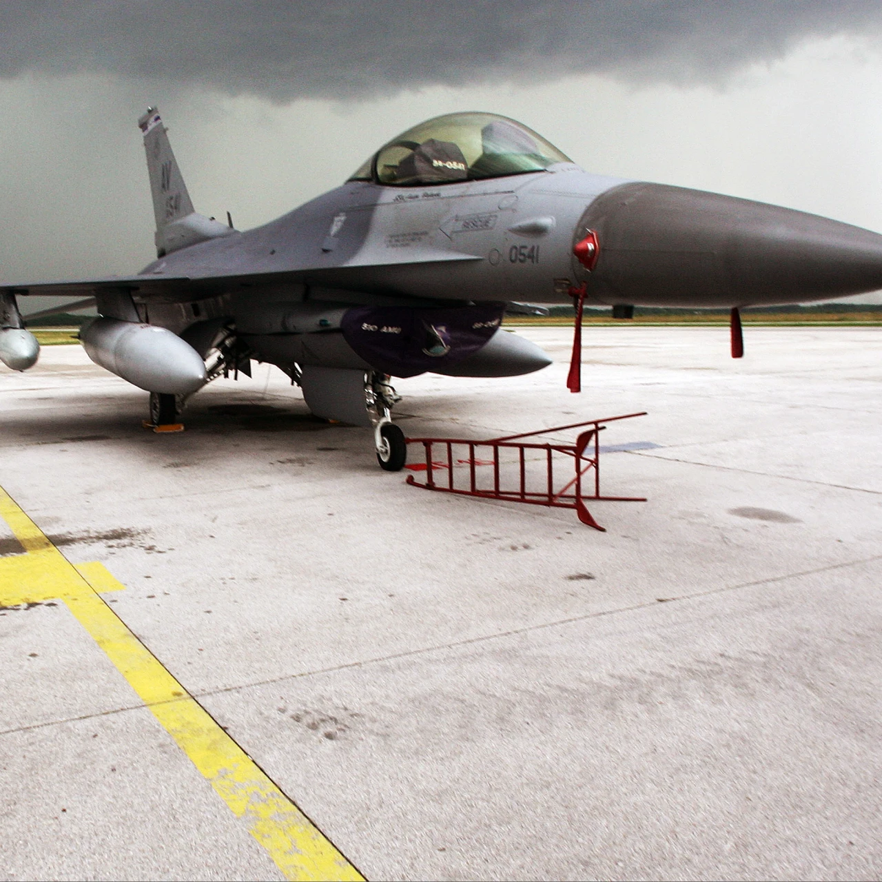 Rumunski lovac F-16 oborio dron koji je neovlašćeno ušao u vazdušni prostor