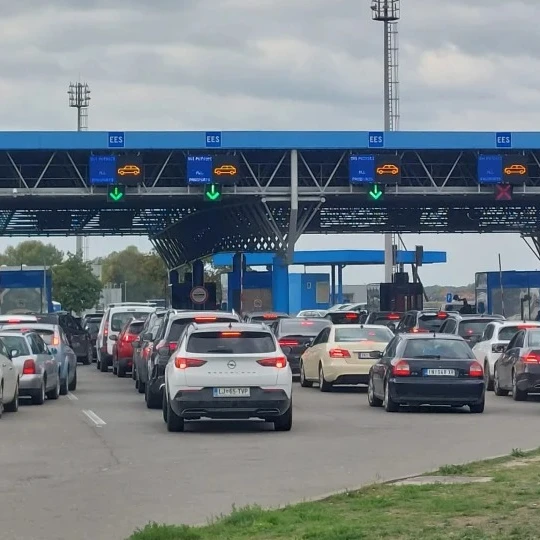 AMSS: Na izlazu iz zemlje putnička vozila čekaju od 20 minuta do sat i po, najduže na Preševu