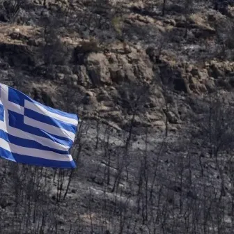 Grčke vlasti: Migranti se sukobili sa policijom i probili ogradu u kampu na severu zemlje
