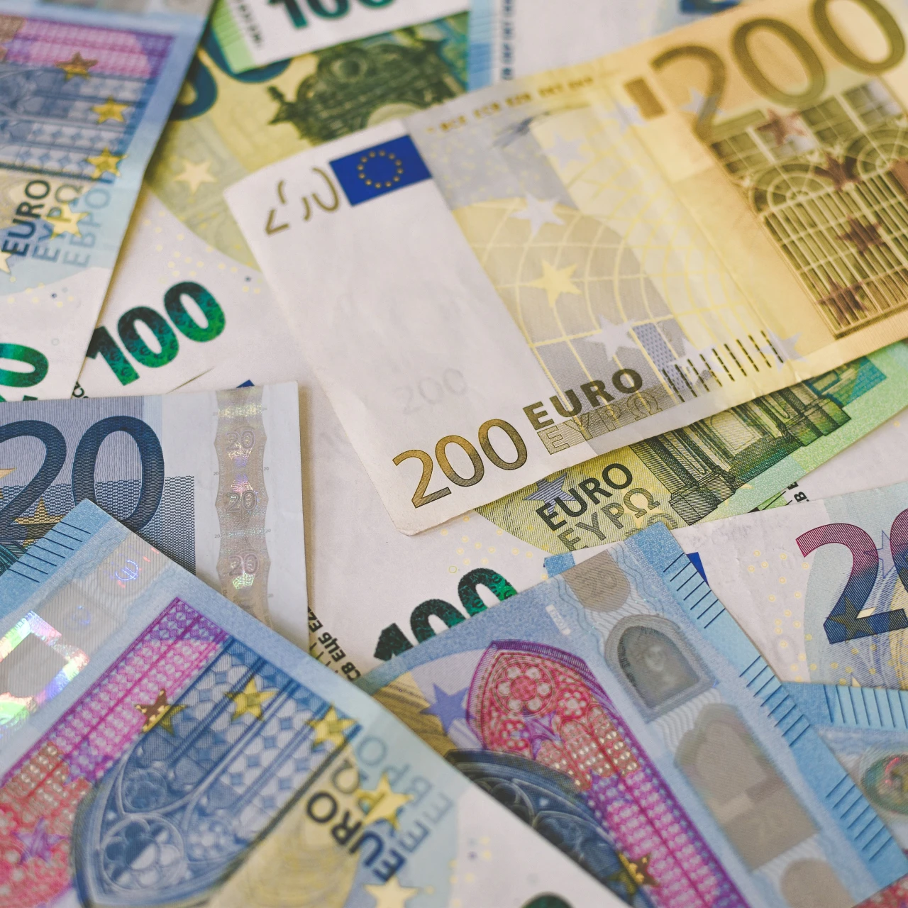 Ekonomista Kelić za Insajder: Zaduživanje pokazuje pritiske na budžet, taj novac bi trebalo usmeravati u razvojne investicije