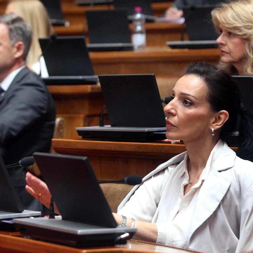 BLOG UŽIVO: Nastavljena vanredna sednica Skupštine, Atlagić pozvao opoziciju da glasa za zakone "sada kada je državi najteže"