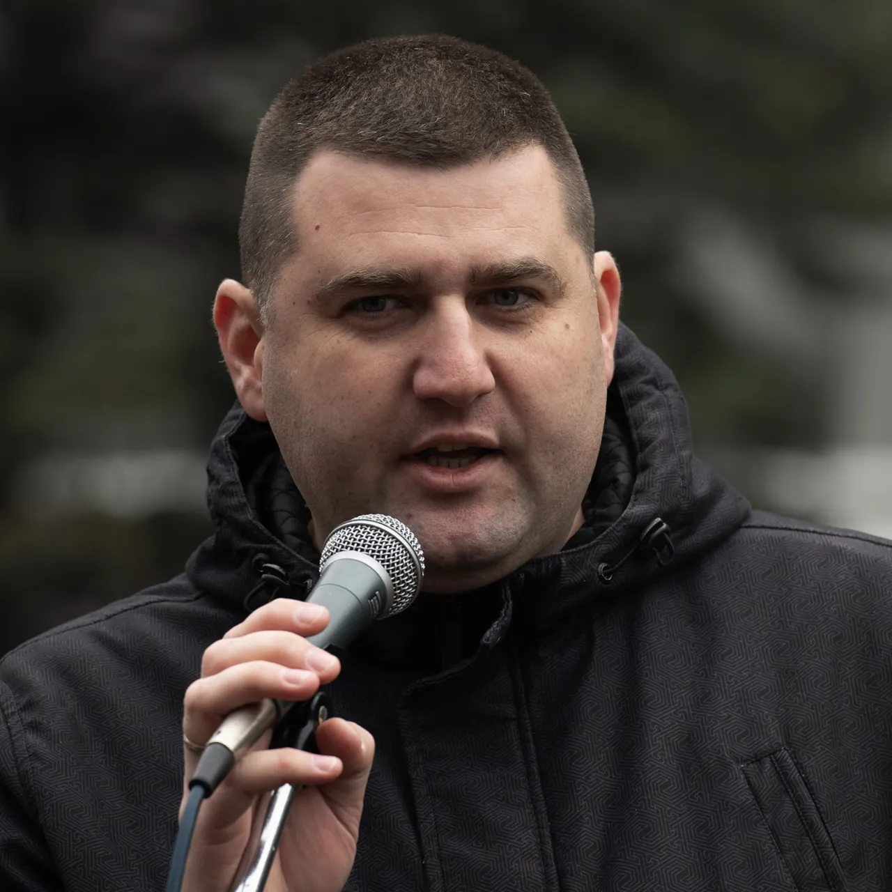 Uhapšen Novica Antić, VJT saopštio da postoje osnovi sumnje da je izvršio delo izazivanje panike i nereda