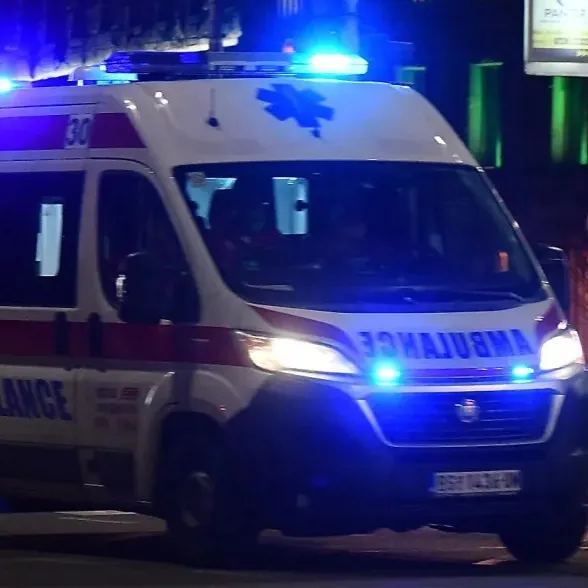 Jedna osoba lakše povređena u saobraćajnoj nezgodi na Smederevskom putu
