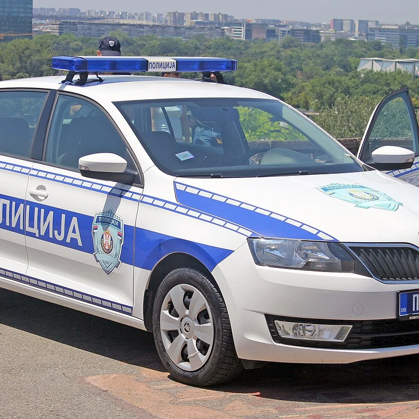 Policajcima zabranjeno da čuvaju kriminalce: Šta se desilo sa najavom o izmeni zakona? (VIDEO)