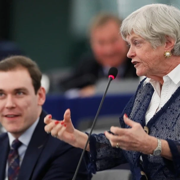 Muškarac optužen za ubistvo bivše britanske ministarke En Videkomb