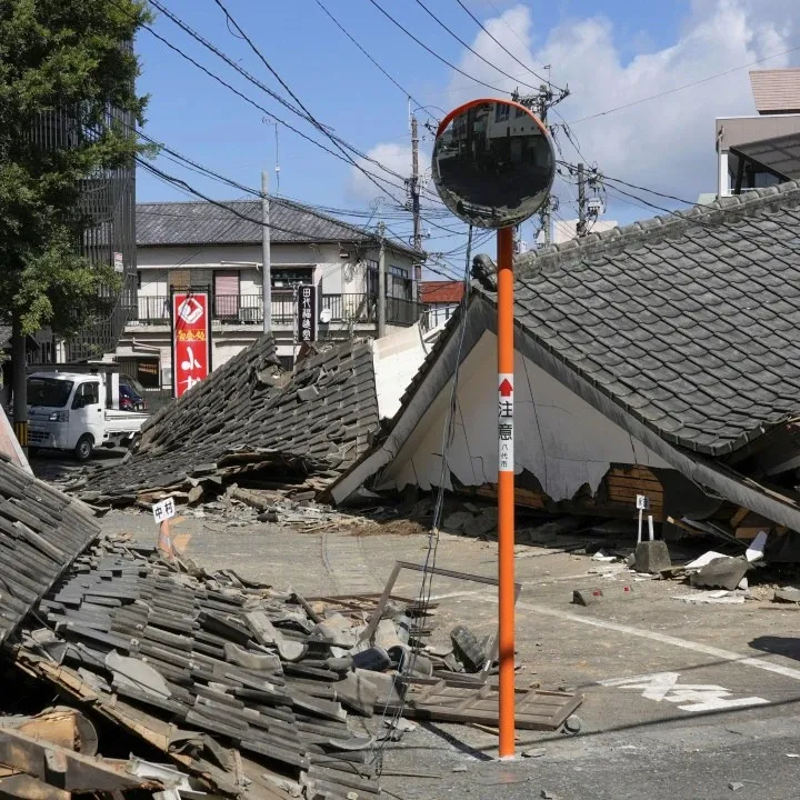 Japanske vlasti okončale masovnu potragu u srušenom tržnom centru posle zemljotresa, poginule 34 osobe