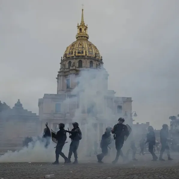Nastavak protesta u Fracuskoj: Policija u Parizu uhapsila 61 osobu, u Marseju zapaljeni kontejneri i blokirane saobraćajnice