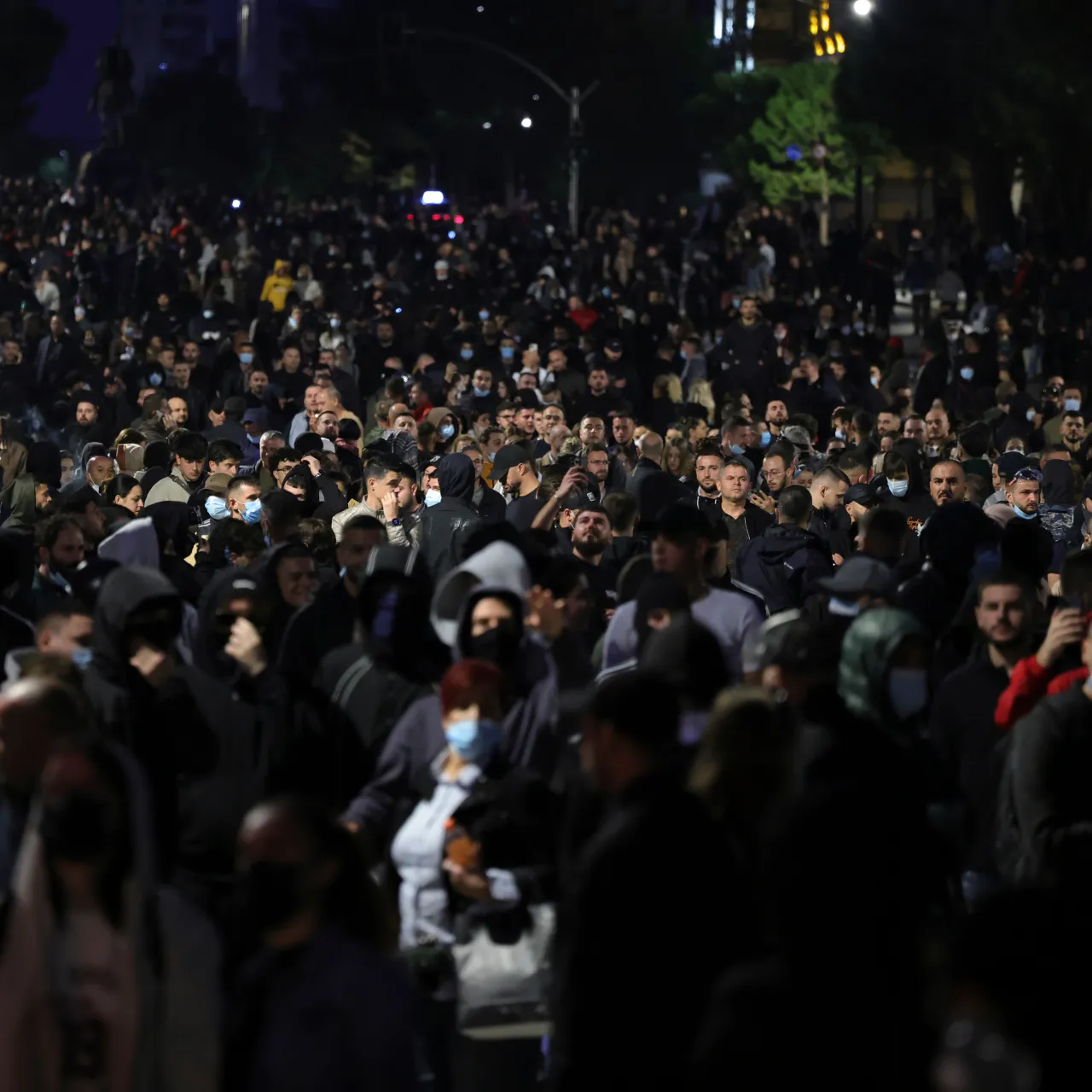 "Ljudi više ne veruju ni vlasti ni opoziciji": Da li su protesti u Tirani poljuljali Raminu vlast? (VIDEO)