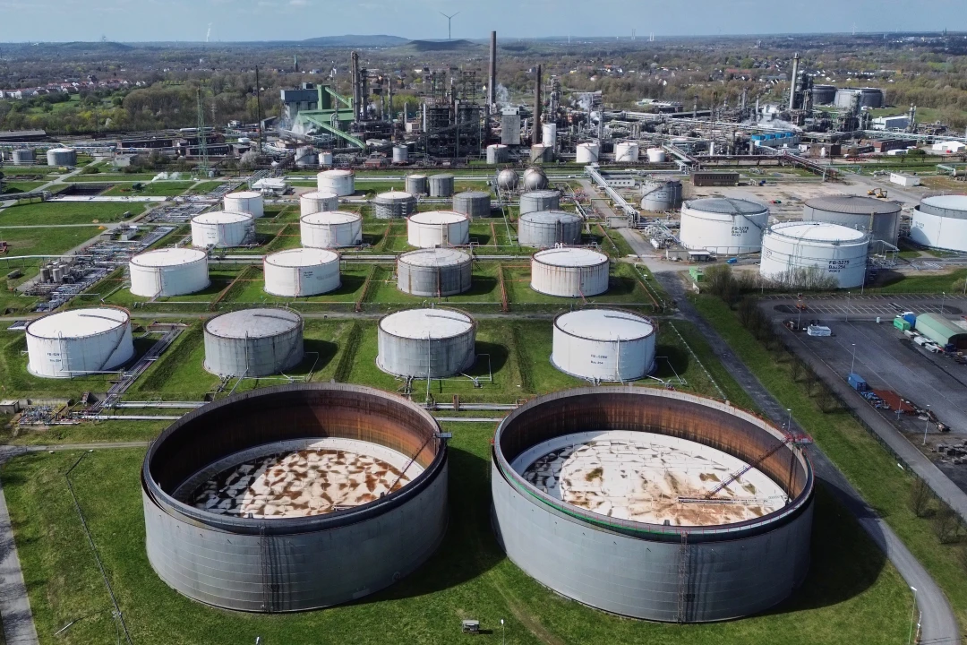 Cene nafte skočile zbog daljih eskalacija na Bliskom istoku, a WTI preskočila Brent