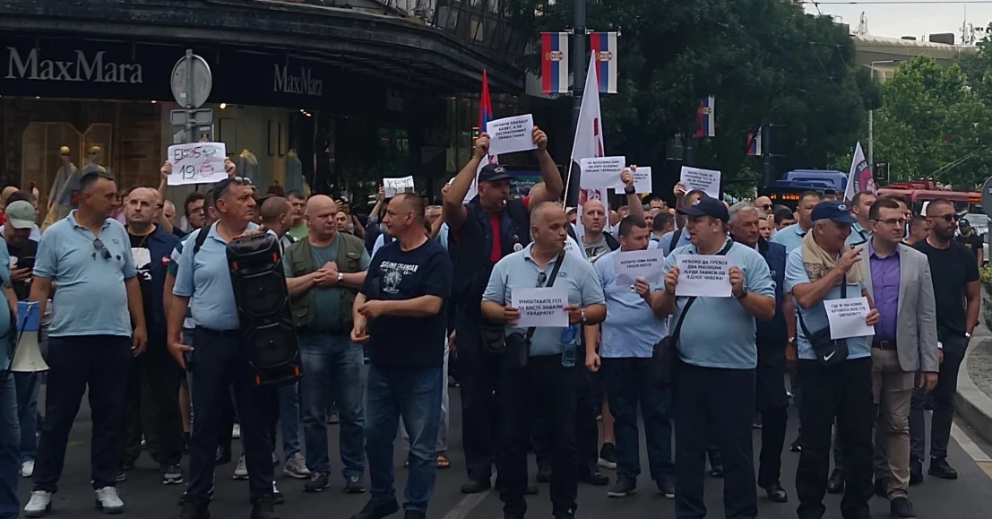 Protest radnika GSP-a u centru Beograda: Traže obustavu konkursa za „Strelu“ i garancije za javni prevoz
