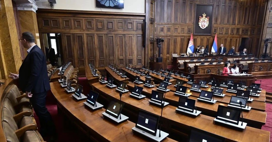 Brnabić za ponedeljak sazvala vanrednu sednicu Narodne skupštine: Šta je na dnevnom redu?